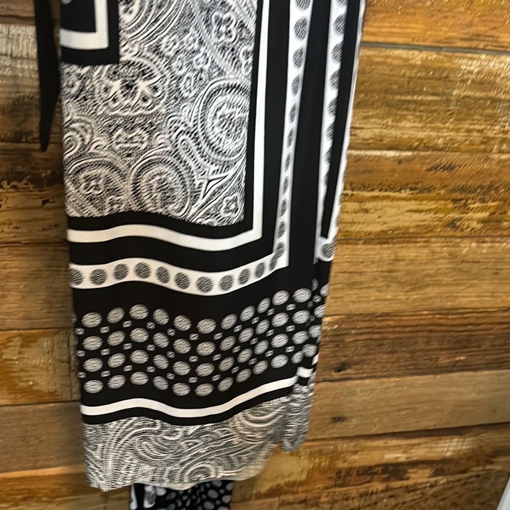 Black and White Paisley Women's Pants with Sash Tie - Picture 5 of 10